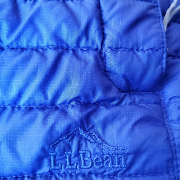 L.L Bean 650 down sweater - Picture 2 of 3